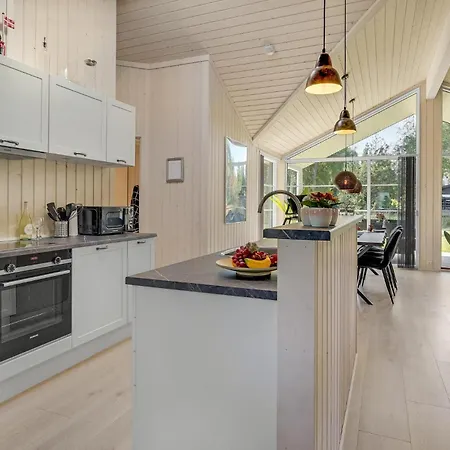 Pet Friendly In With Kitchen Rodby