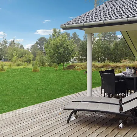 Pet Friendly In With Kitchen * Rødby