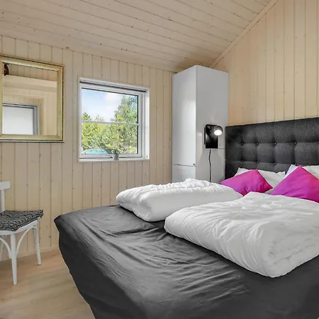 Pet Friendly In With Kitchen Casa vacanze Rødby